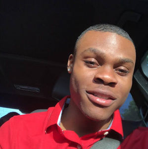 Meet your Posher, Emmanuel